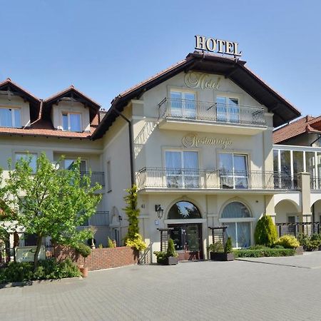 Hotel Mateo Stopnica 外观 照片